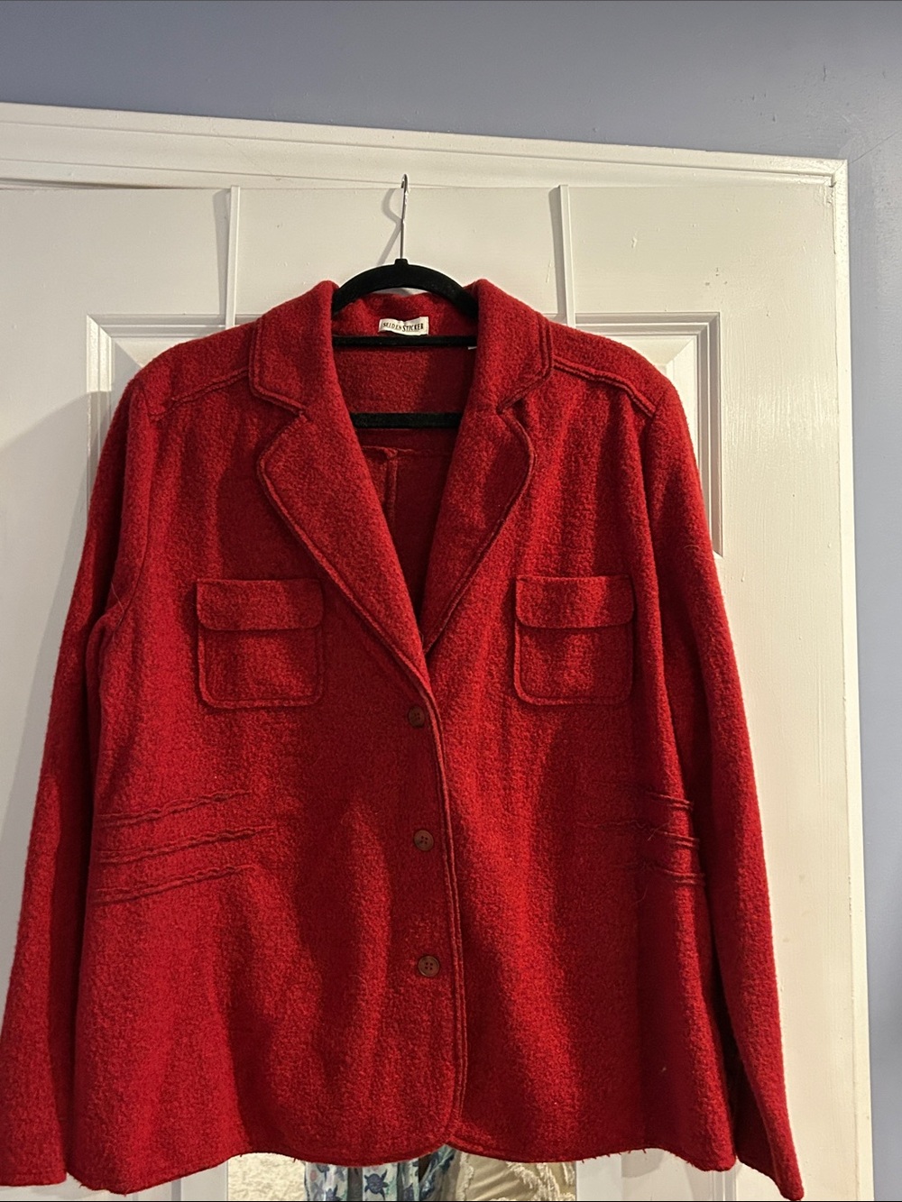 Women's Red Notched-Collar Blazer Jacket - Classic Tailored Style